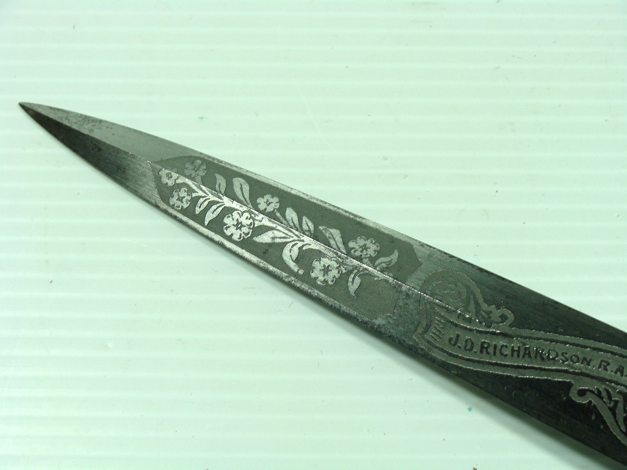 2nd Pattern Private Purchase F-S Knife RAAF 8.jpg