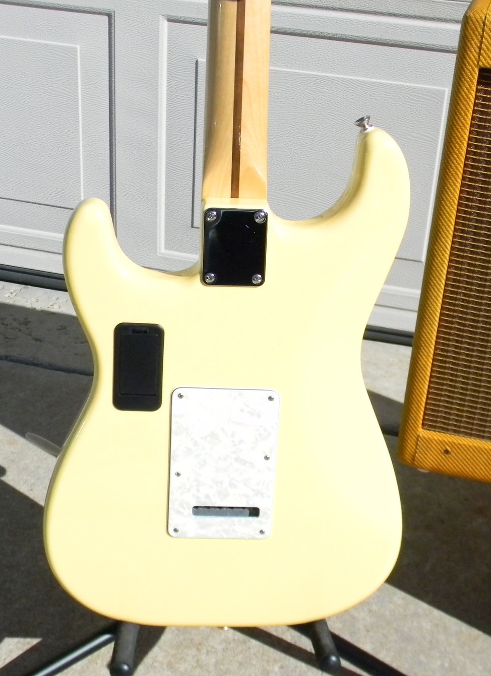 Fender_05.jpg